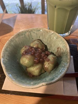 Yomogi dango  at Hongu Cafe in Nikko