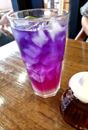 Butterfly lime drink at Veganerie - Nana in Bangkok