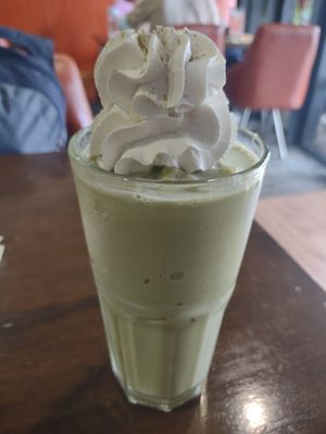 Matcha 🍵 smoothie 🥤 is excellent 👌🏽 at Veganerie - Nana in Bangkok