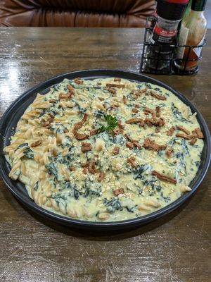 Spinach Mac and Cheese at Veganerie - Nana in Bangkok