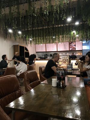 Vibe at Veganerie - Nana in Bangkok