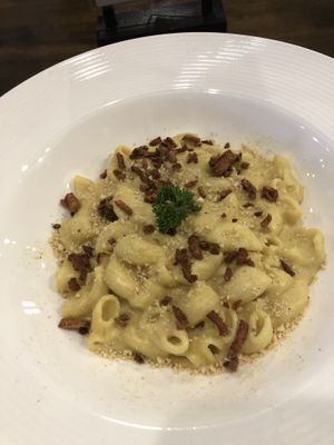 Mac and cheese   at Veganerie - Nana in Bangkok