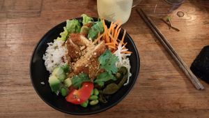 Reisbowl sate at Viet Next Door in Berlin