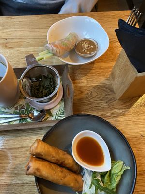 Frühlingsrollen und Sommerrolle at Viet Next Door in Berlin