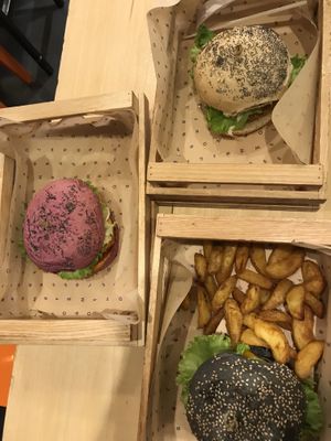 Wow at Flower Burger in Rome