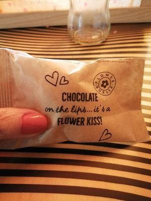 Bacio di dama at Flower Burger in Rome