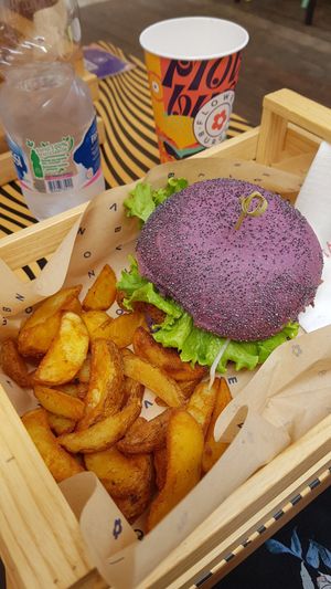 Vegan flower burger at Flower Burger in Rome