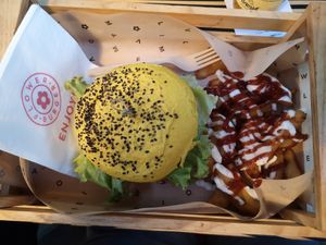  at Flower Burger in Rome