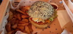  at Flower Burger in Rome