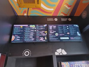  at Flower Burger in Rome