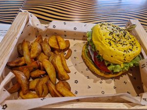  at Flower Burger in Rome