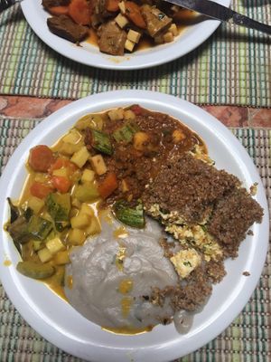 purê de inhame, quibe e legumes  at Refeitorio Organico in Rio De Janeiro