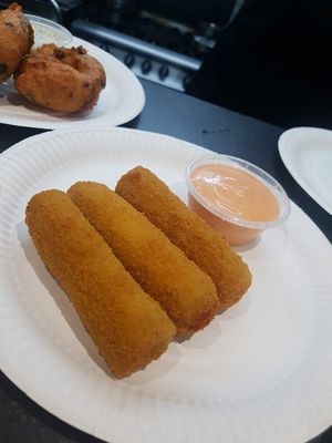 Vegetable Ceylon Rolls  at Amma Express in Crawley