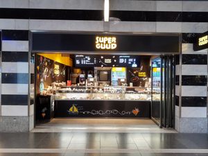 "Exterior" in underpass at Superguud - Halle Landesmuseum in Zurich