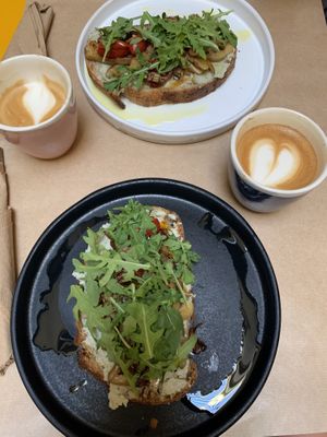 Breakfast & good Coffee at Anana in Athens