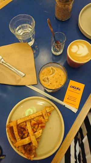 Coffee and cakes at Anana in Athens