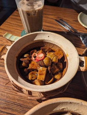 Braised sausage and mushrooms at Be An Bistro in Ho Chi Minh City