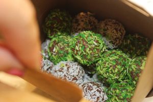 Veganska chokladbollar at Veganska Kakor in Malmo