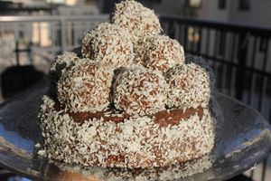 Chokladbollstårta at Veganska Kakor in Malmo