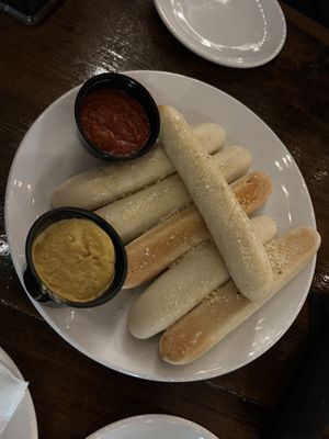 Breadsticks appetizer   at Tarantino's Vegan in Las Vegas