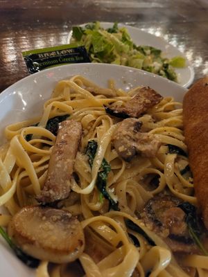 Oyster linguine at Tarantino's Vegan in Las Vegas