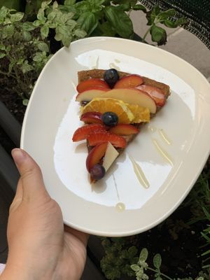 Pie with fruits at Il Lughino in Como