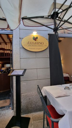 Front of restaurant at Il Lughino in Como