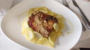 Nido de patatas asadas , con berenjena y tofu at Il Lughino in Como