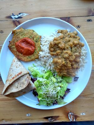 Chickpea Buddha bowl at Vibes Cafe in South West London