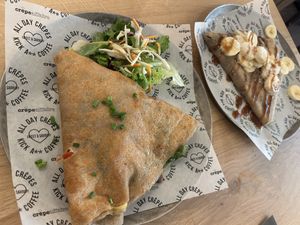 Vegan Chocobanana 10,95€
Supervegan 13,95€  at Crêpeaffaire in Haarlem