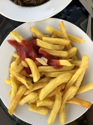 Fries  at Flora & Fauna in Stuttgart