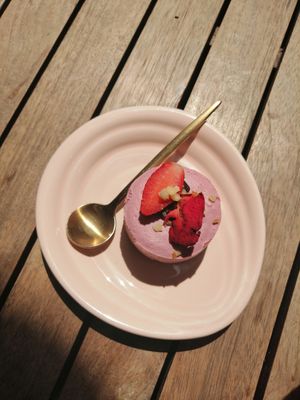 Strawberry cake at L'Herbanyste in Ho Chi Minh City