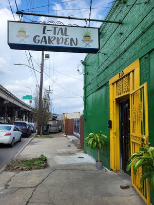 Entrance at I-tal Garden in New Orleans
