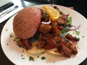 Kip teriyaki vegan.  at Pure in Uden