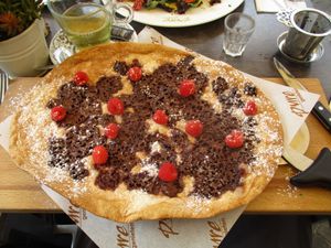 Chocolate raspberry flammkuchen at Pure in Uden