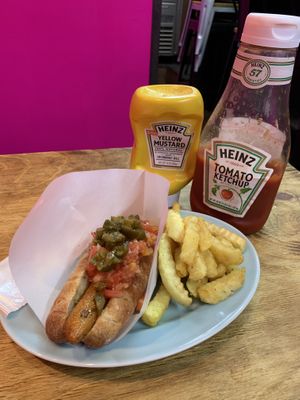 vegan hotdog with salsa and jalapeños and fried potatos at Bells in Tokyo