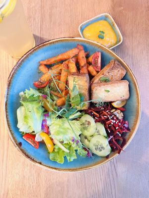 Buddha bowl-mango chili dipping  at Mandala Étterem in Pecs