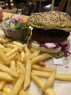 Red beet and carrot burger at De Beren in Goes