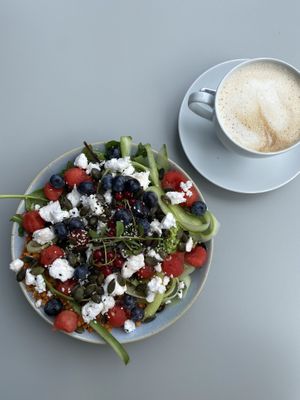 Summer salad at SOUL - Vegan Coffee Bar in Hamburg