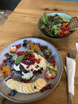 Rührei und French Toast 💚 at SOUL - Vegan Coffee Bar in Hamburg