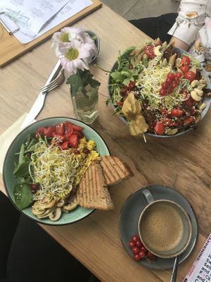 Pasta Bowl and scrambled tofu  at SOUL - Vegan Coffee Bar in Hamburg