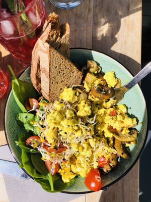 Rührei ohne Ei at SOUL - Vegan Coffee Bar in Hamburg