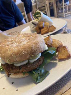 Vegan burger at Boa Beach in Valencia
