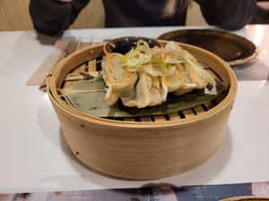 vegan gyozas at UDON in Santiago De Compostela