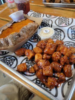 Sweet potatoe and tofu wings at Boss Chick N Beer in Berea