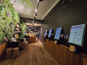 Interior at Hawaiian Poke Bowl in Ghent