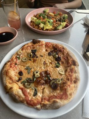 Pizza y arroz criollo  at Mudra in Buenos Aires