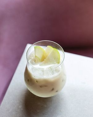 | APPLE PIE |

Leche de Almendras | Manzana | Jengibre | Sal Rosa del Himalaya at Mudra in Buenos Aires