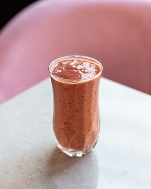 | HIMALAYAN ALMOND |

Leche de Semillas de Zapallo y Cajú|Frutos rojos|Banana|Aceite de Coco Extra Virgen Orgánico|Mantequilla de Almendras|Sal Rosada del Himalaya|Dátiles Med at Mudra in Buenos Aires