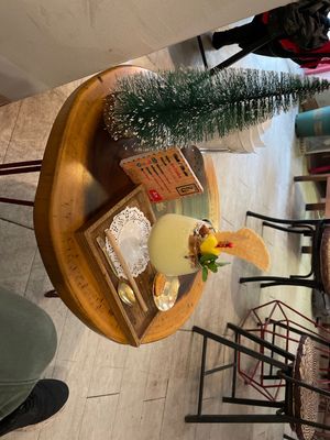 Avocado smoothie and Christmas decorations   at An Bread & Cafe in Hanoi